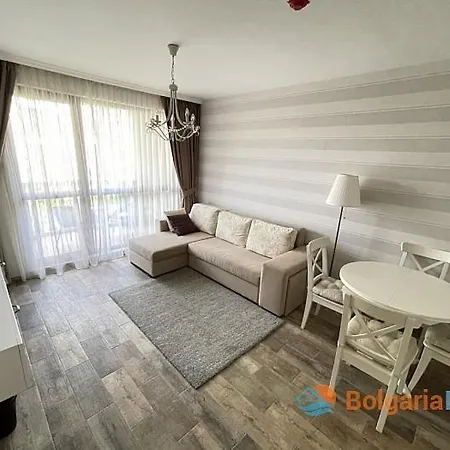 Cascadas * Σάνι Μπιτς